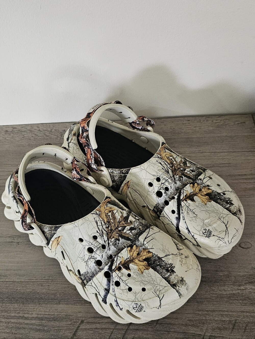 Crocs x Realtree Edge Echo Clogs bone/edge camo Women 9 Men 7